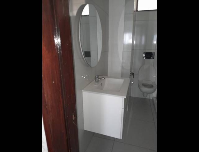 2 BEDROOM PROPERTY TO RENT IN PARADISE VALLEY
